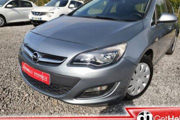 Opel Astra j 1.4 16v klima pdc kamera navi stan bdb gwarncja przebiegu
